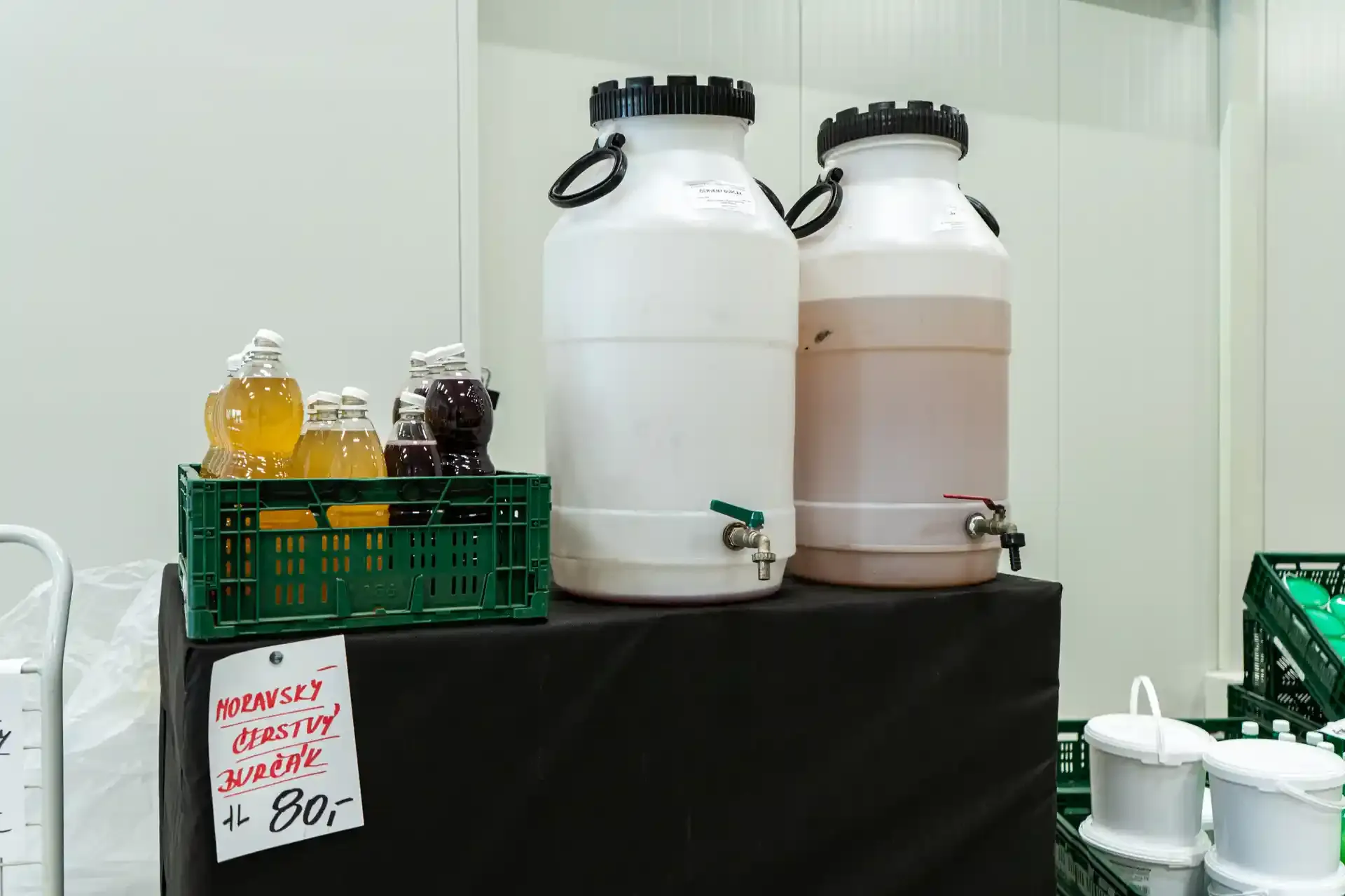 Prodejna GIRA fruit 13