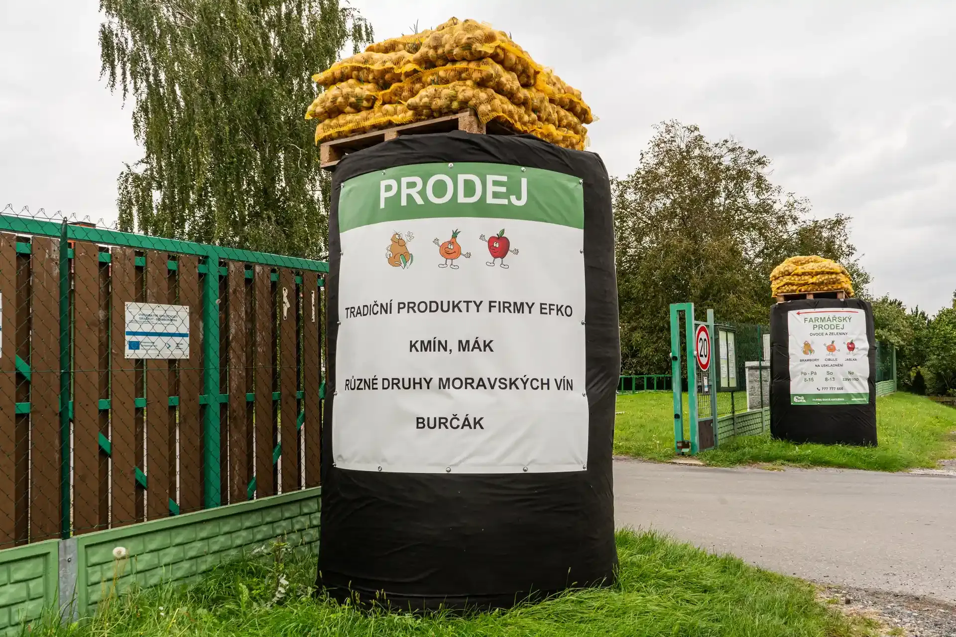 Prodejna GIRA fruit 4